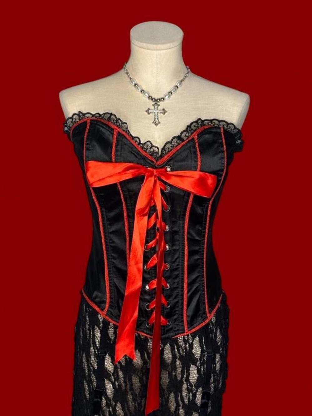 Frederick's of Hollywood Black & Red Corset Women’s M